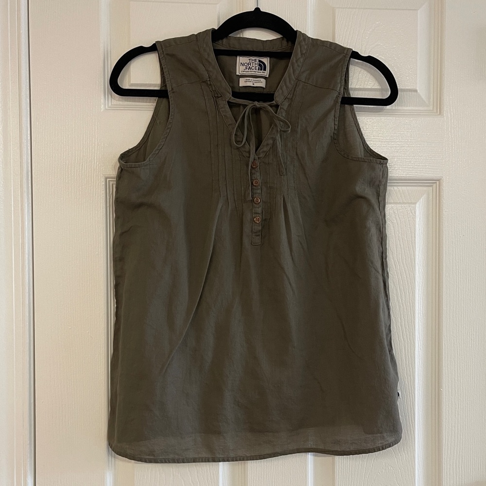 THE NORTH FACE OLIVE GREEN SLEEVELESS TOP LADIES SIZE MEDIUM